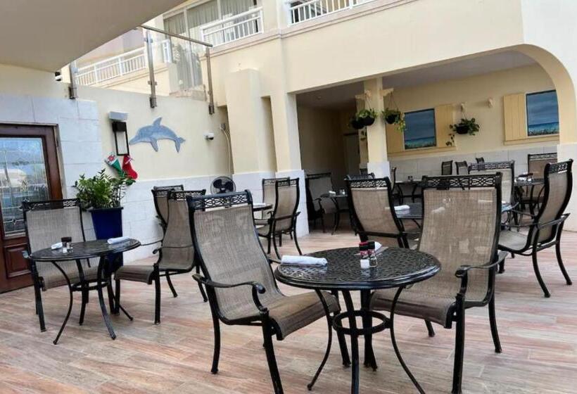 آپارتمان 1 خوابه, Luxury Beachfront Apartments Grace Bay Beach