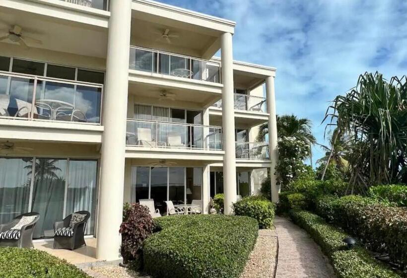 آپارتمان 1 خوابه, Luxury Beachfront Apartments Grace Bay Beach