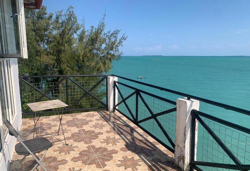 غرفة ديلوكس مطلّة علي البحر, Suna Kwa Mwinyi Lodge