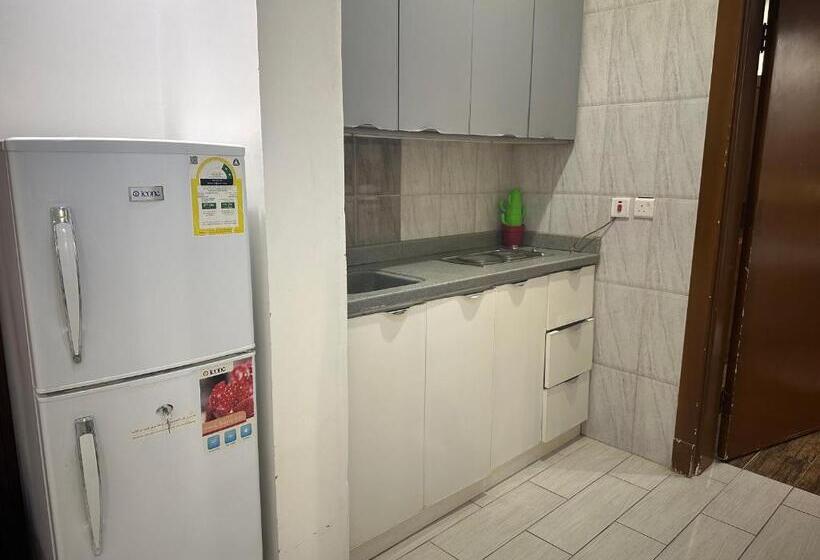 标准工作室, استديو انيق بدخـول ذاتي