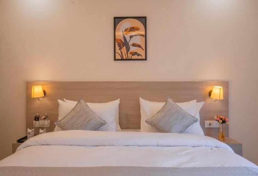 غرفة ديلوكس مزودة بشرفة, Perfectstayz Alpine Near Laxman Jhula