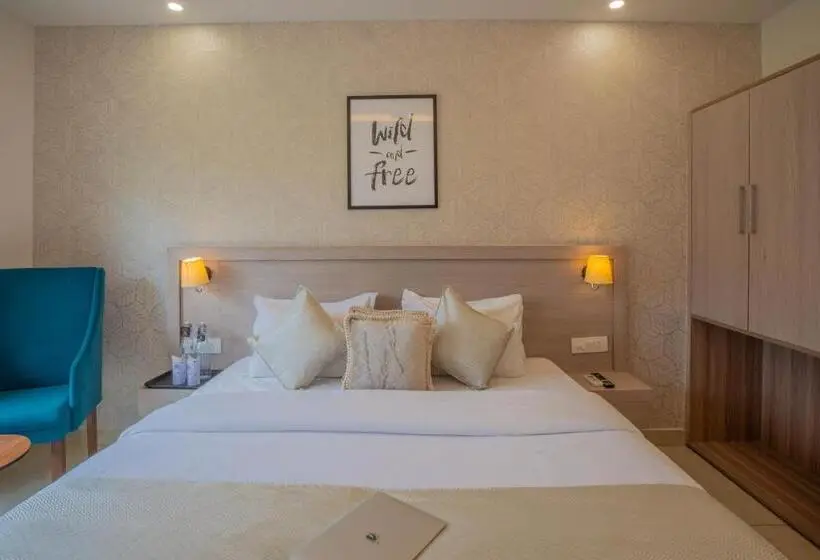 バルコニー付きジュニアスイート, Perfectstayz Alpine Near Laxman Jhula