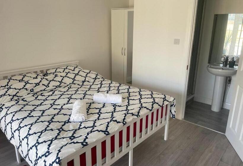 غرفة سوبيريور سرير كينج, Baraka Edgware