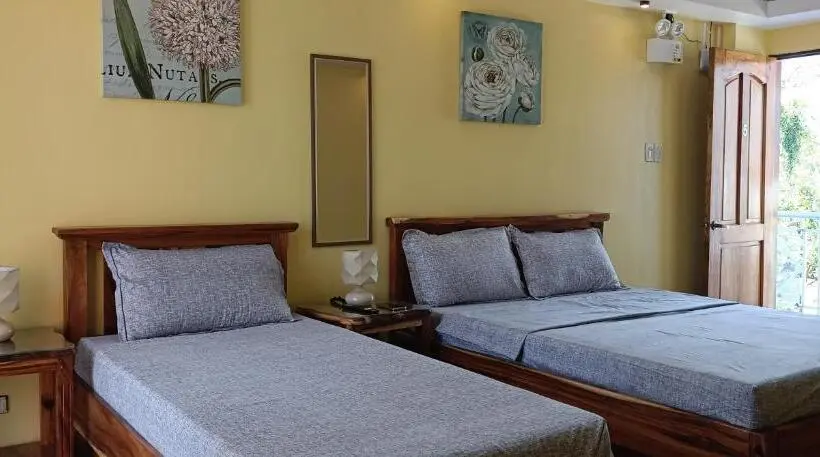 اتاق خانوادگی, Inn Ka Kay Mame