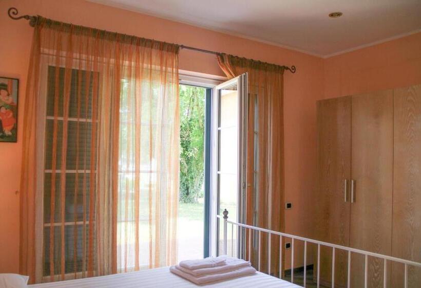 スーペリアの４人部屋, Boteroom Relais