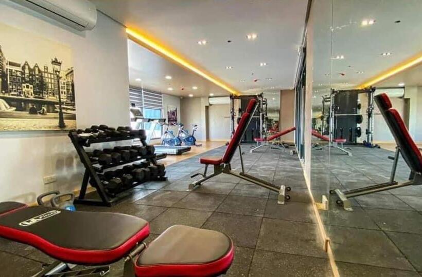 סוויטה משפחתית, Harbour Park Residences