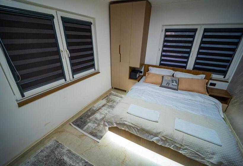 اتاق استاندارد, Home Luxury Suites