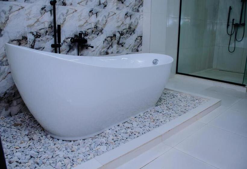 استودیوی استاندارد, G Pinnacle Signature