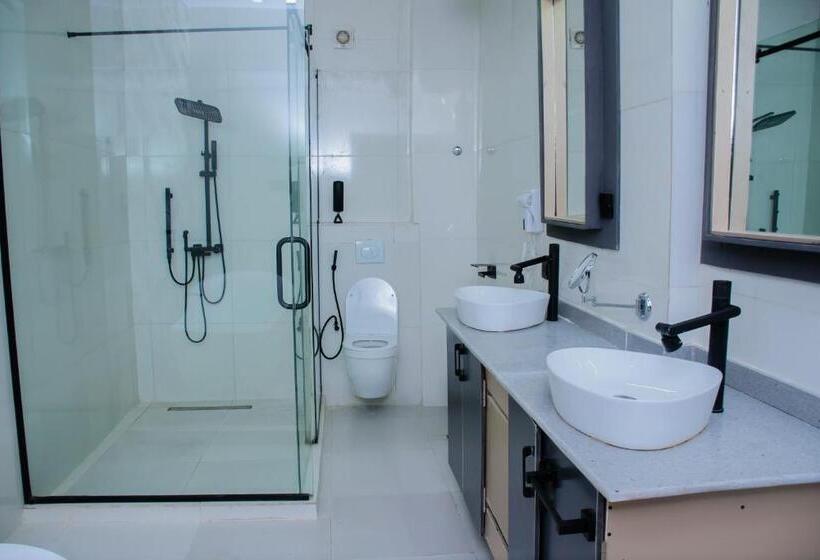 استودیوی استاندارد, G Pinnacle Signature