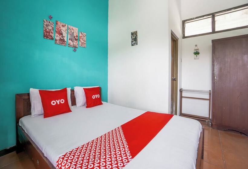 غرفة ديلوكس, Oyo 94172 Mata Air Guest House Madiun