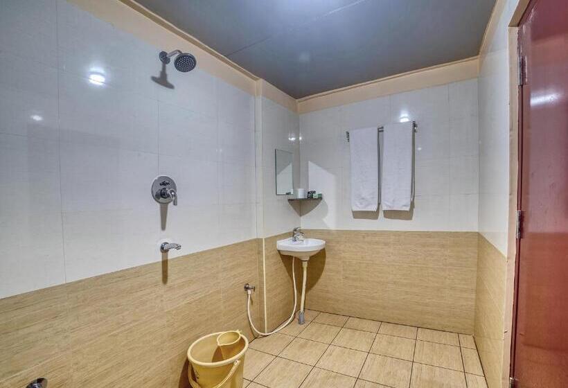 标准间, Stay On The Way Near Bangalore Airport