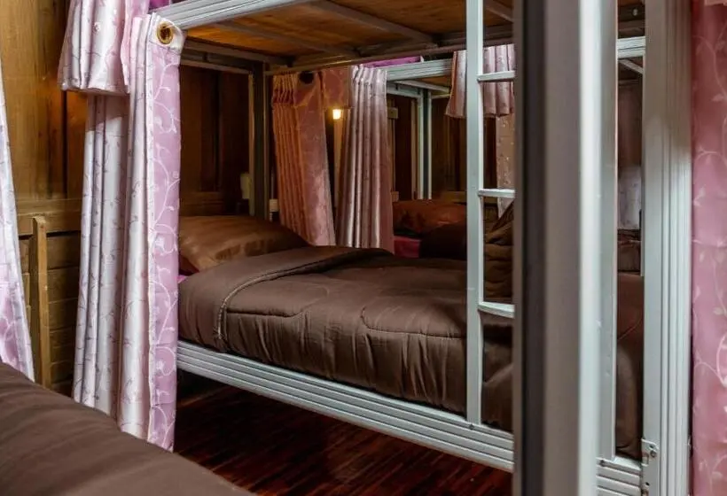 ルームシェアのワンベッド, Hug Pai Boutique Hostel