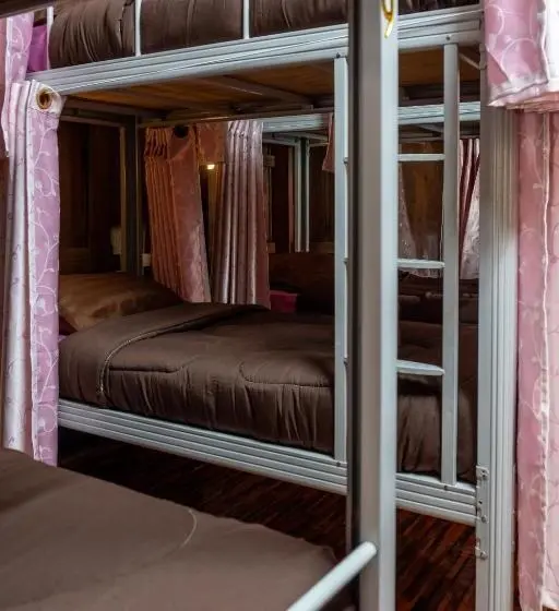 ルームシェアのワンベッド, Hug Pai Boutique Hostel