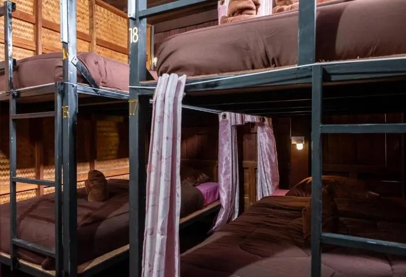 スタンダード４人部屋, Hug Pai Boutique Hostel