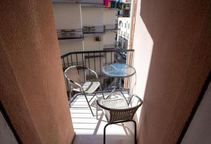 スタンダードトリプルルーム, Il Colibrì