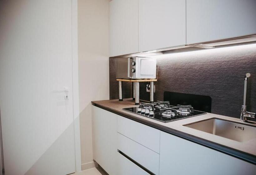 غرفة قياسية مطلّة علي حمام السباحة, Olivia La Casa Sul Fiume