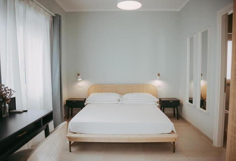 غرفة قياسية مطلّة علي حمام السباحة, Olivia La Casa Sul Fiume