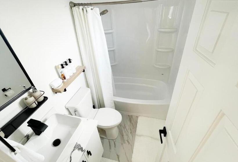 带大床的复式套间, Private Room In Lehi Ut In A Fully Equipped Home