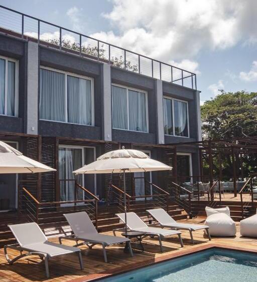 חדר דלוקס עם מרפסת נוף לים, Pousada Triângulo Grega