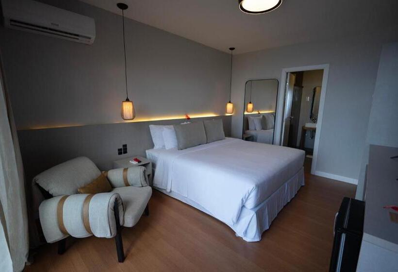 חדר דלוקס עם מרפסת נוף לים, Pousada Triângulo Grega