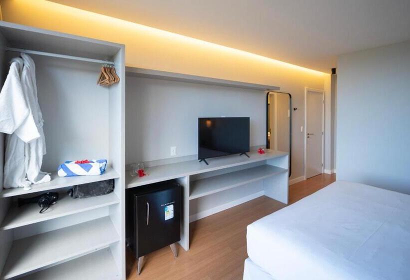 סוויטת דלוקס נוף לים, Pousada Triângulo Grega