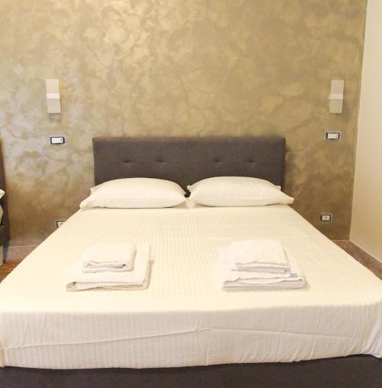 Deluxe Driepersoonskamer met Uitzicht op Zee, Central Palace