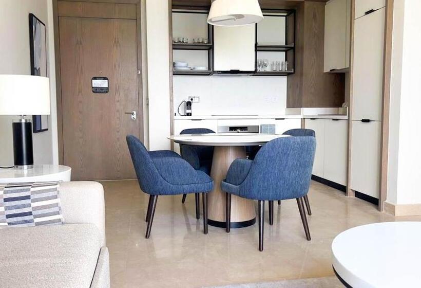 Deluxe Suite Sea View, Serviced Apartments At Address Beach Resort Marassi