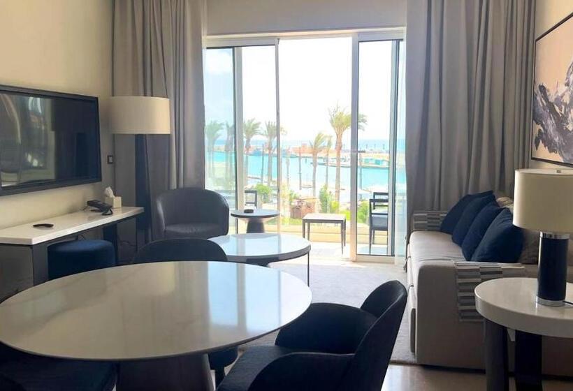 Deluxe Suite Sea View, Serviced Apartments At Address Beach Resort Marassi