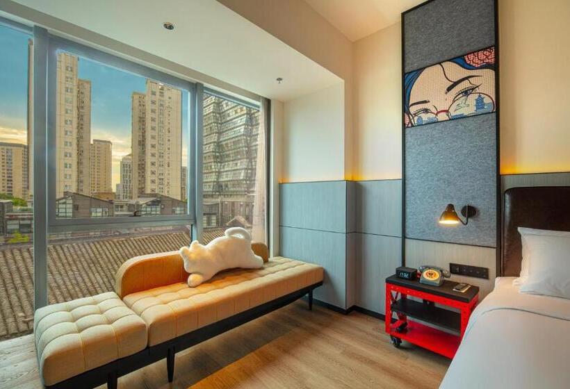 Стандартный Номер Кровать Кинг, Moxy Ningbo Old Bund