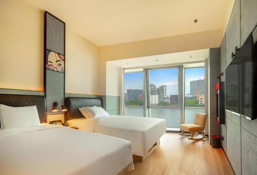 Номер Стандарт Вид на Море, Moxy Ningbo Old Bund
