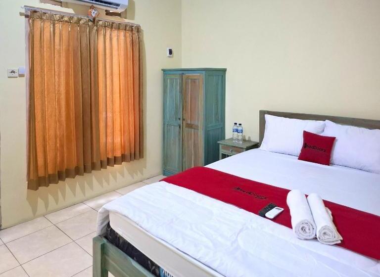 Номер Стандарт, Reddoorz Near Alun Alun Jepara