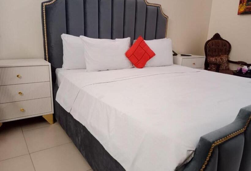 اتاق استاندارد یک نفره, Clifton Inn
