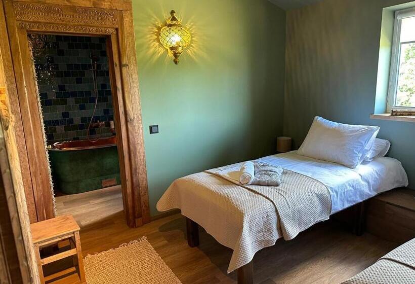 اتاق لوکس, Shanti Resort & Deluxe Spa