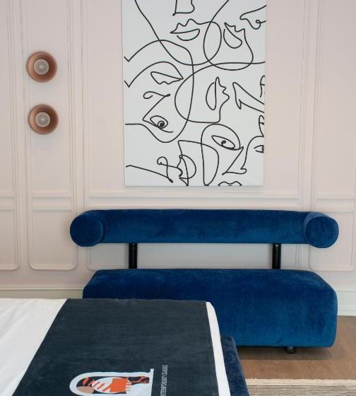 غرفة ديلوكس مزودة بشرفة, The Collector Hotel Boutique