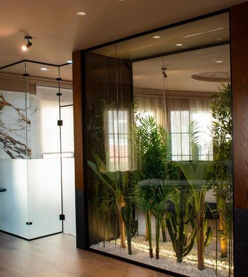 جناح جونيور مزوَّد بشرفة, The Collector Hotel Boutique