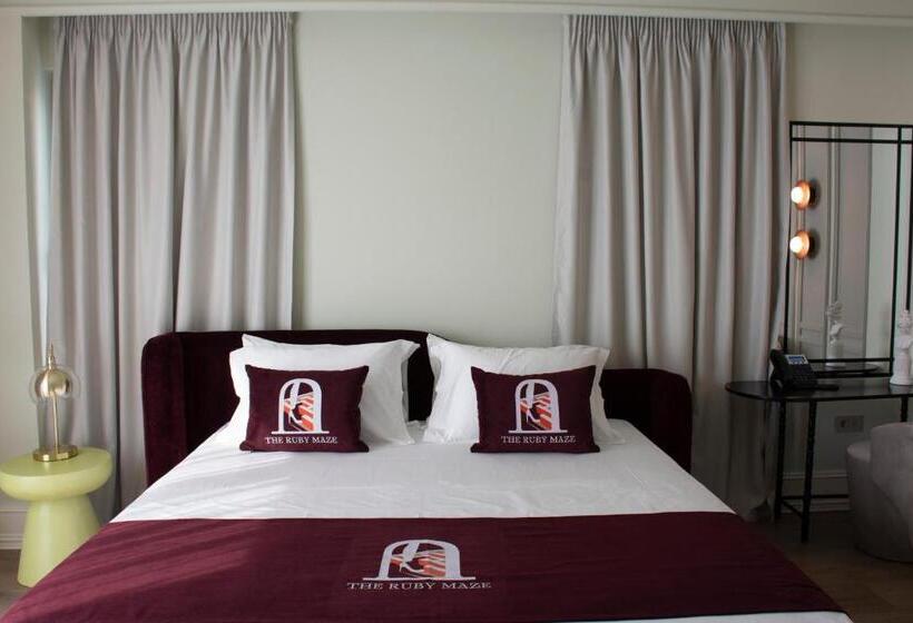 غرفة ديلوكس مطلة على المدينة, The Collector Hotel Boutique