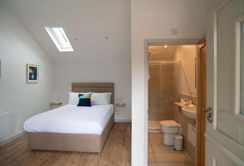 1 Yatak Odalı Ev, King Deluxe Ensuite With Courtyard View Hawking