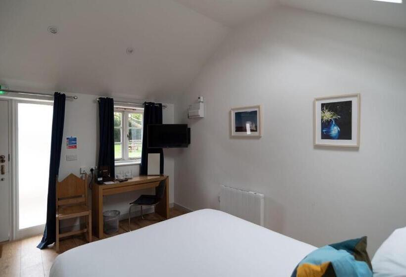 1 Yatak Odalı Ev, King Deluxe Ensuite With Courtyard View Hawking