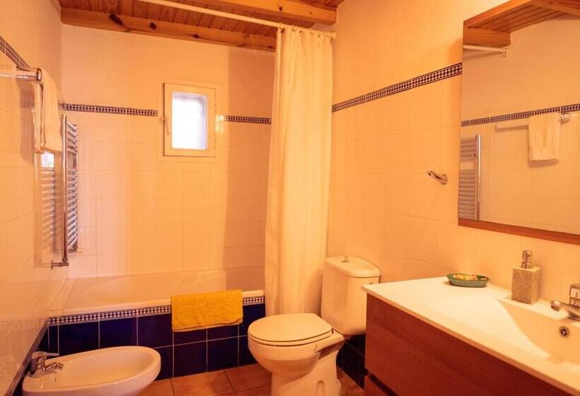 Номер Стандарт Совместная Ванная, Cas Besuro