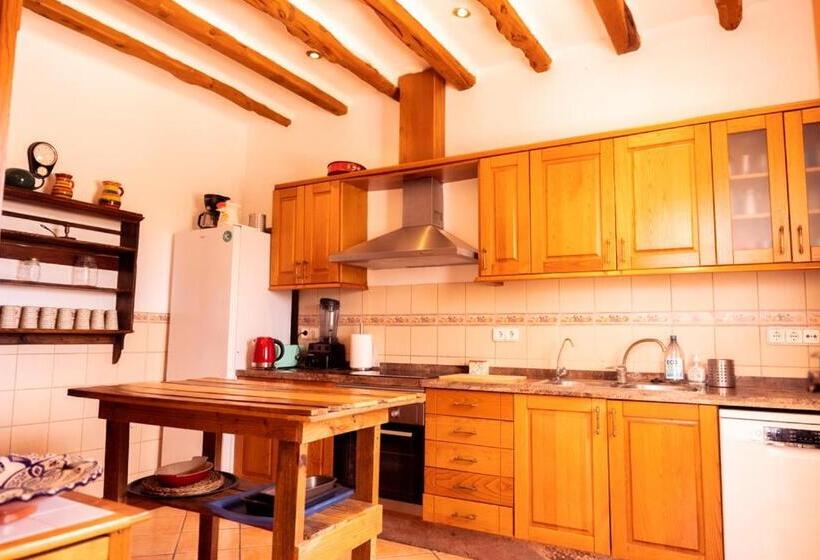 Номер Стандарт Совместная Ванная, Cas Besuro