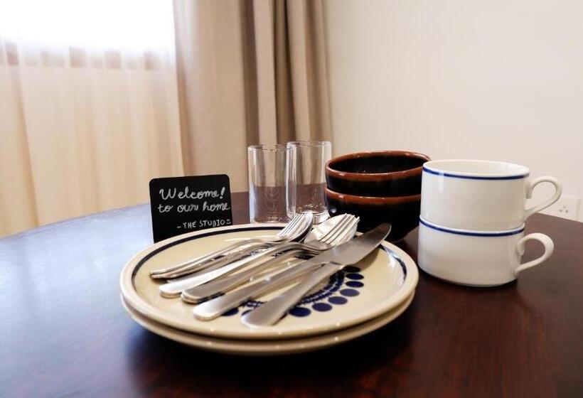 Номер Стандарт, The Studio