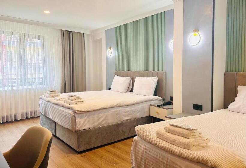 غرفة قياسية ثلاثية, Bless You