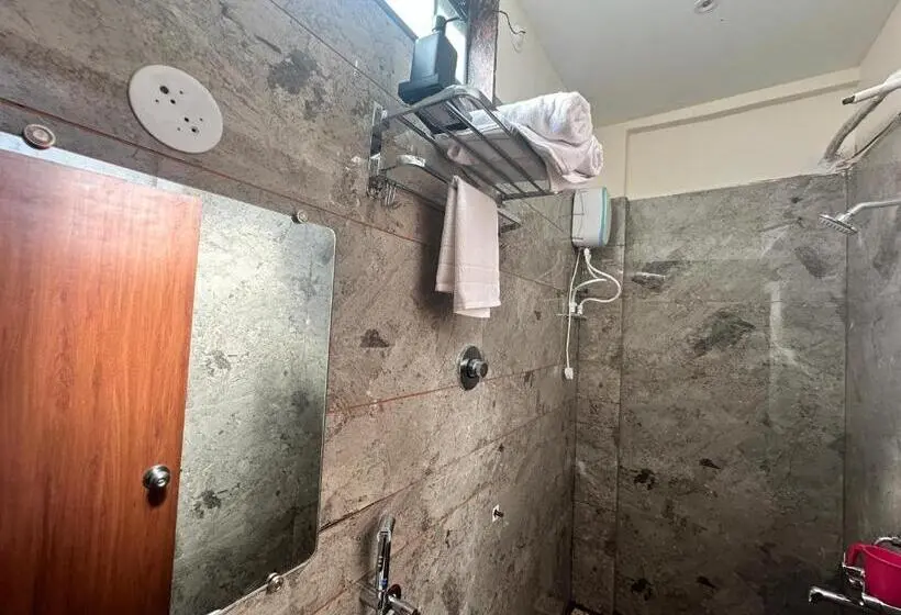 デラックスの4人部屋, Leo Deluxe & Suite Room