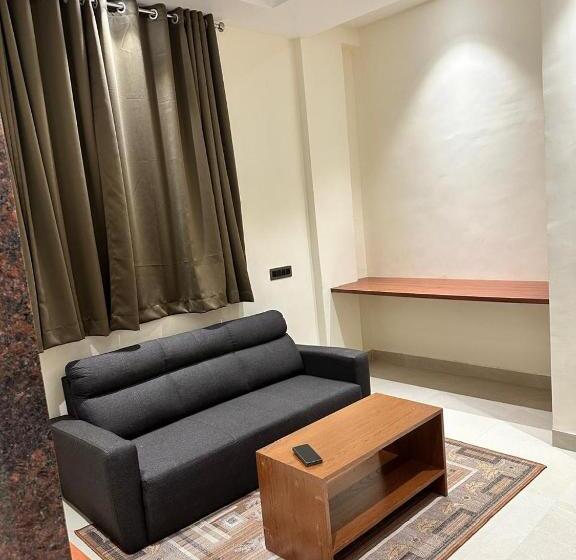 غرفة عائلية, Leo Deluxe & Suite Room