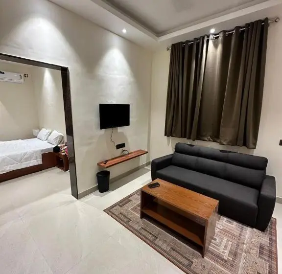 スイート, Leo Deluxe & Suite Room