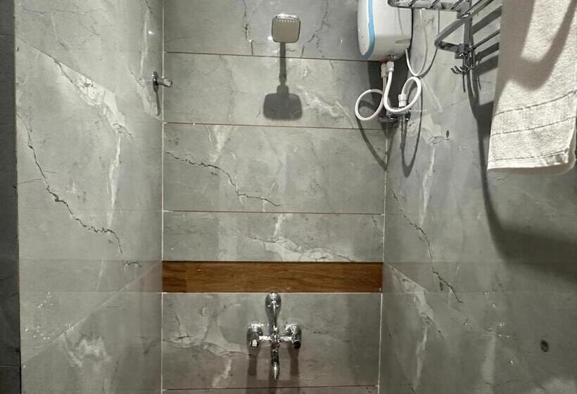 جناح, Leo Deluxe & Suite Room