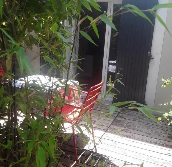 スタンダードルーム, Chambre D Hôte équipée Avec Terrasse Verdoyante