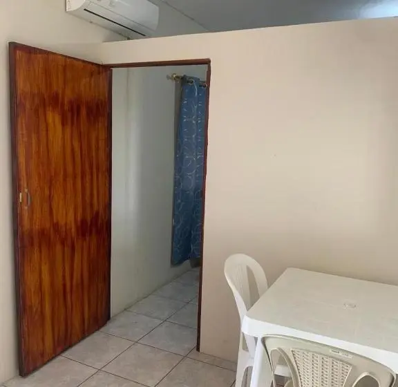 エコノミーシングルルーム, Habitaciones Amobladas   Manabí Suites