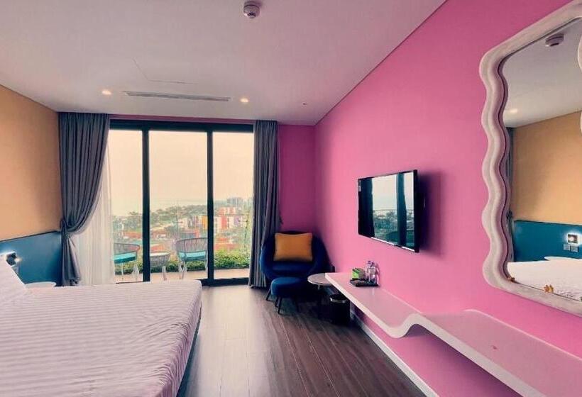 استودیوی استاندارد با چشم‌انداز دریا, Saturday Home   7th Floor Of Hải Tiến