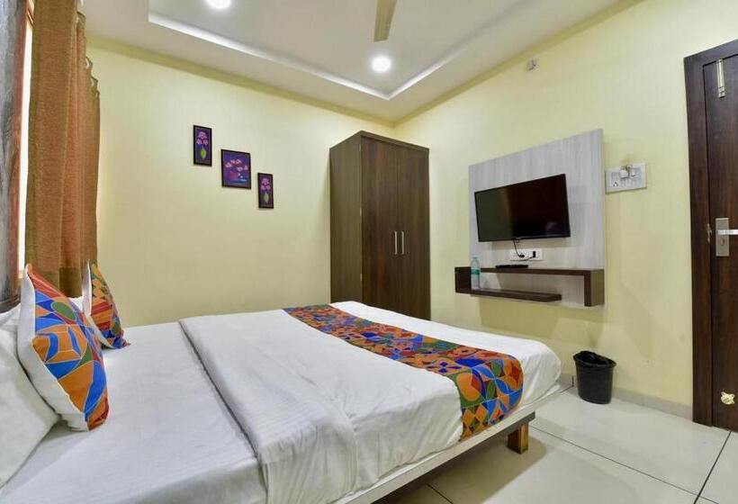 חדר סטנדרט לשלושה, A2 Hotel And Restro